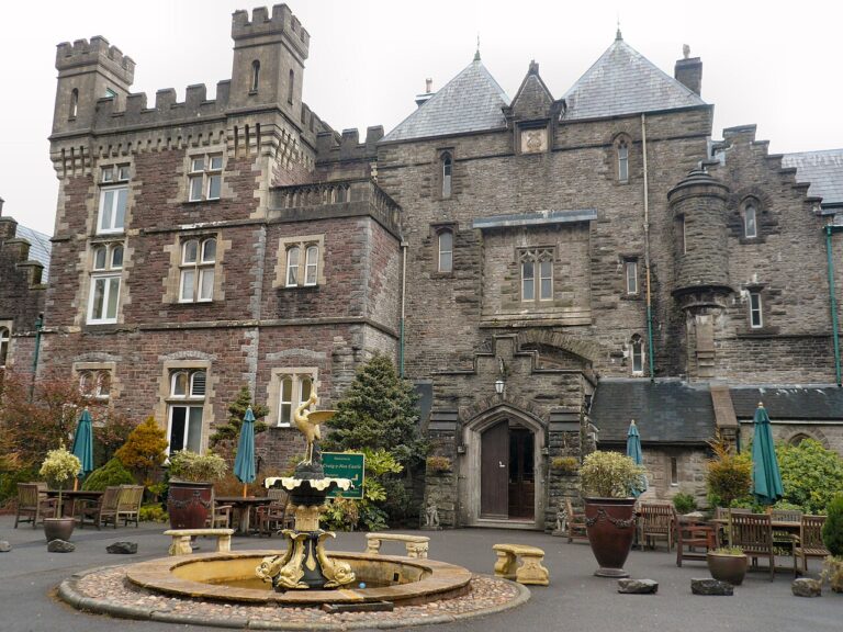 Craig y Nos Castle